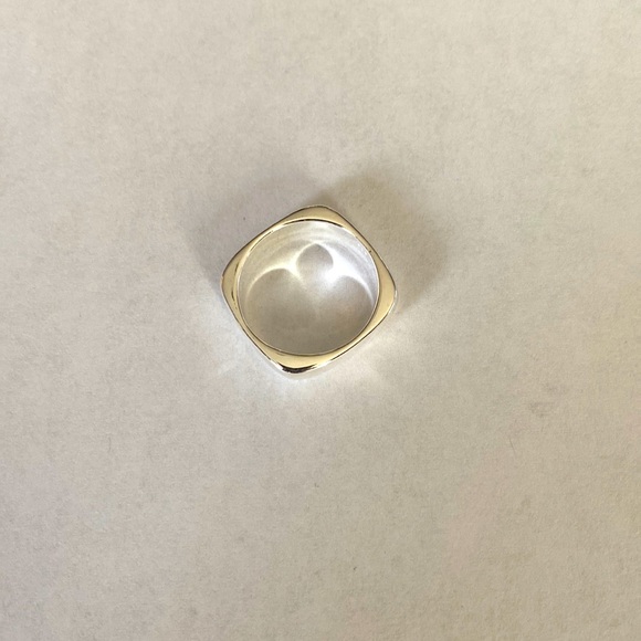 Jewelry - A silver 925 stamped thumb ring - size 9 or 10